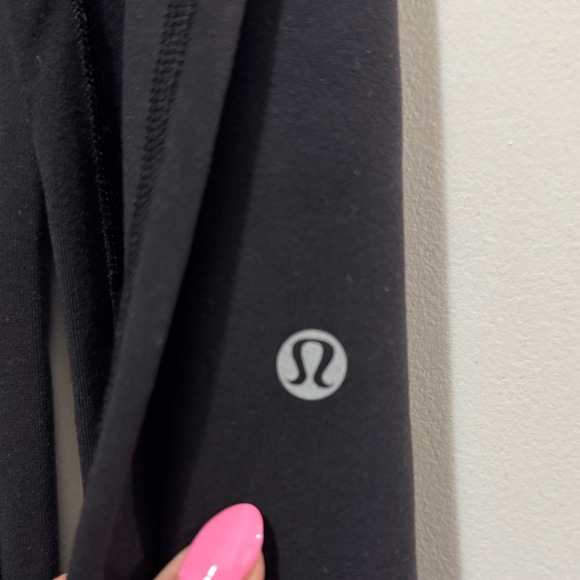 Lululemon Astro Pants Black & White Mint Condition Size 2 - Picture 6 of 6